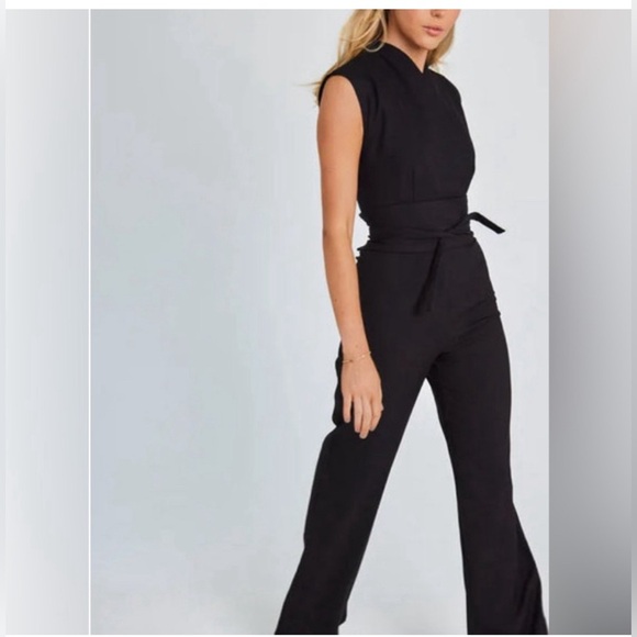 Sleeveless Wide leg Jumpsuit from Maviere - New, No Tags - Picture 3 of 10